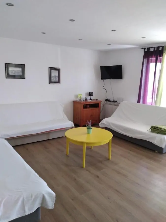 Paula&Jo Apartman Kaštela